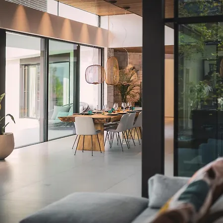 Amazing Alma Infinity Pool, Padel Court, Jacuzzi Villa