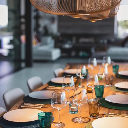 Amazing Alma Infinity Pool, Padel Court, Jacuzzi Vizinada