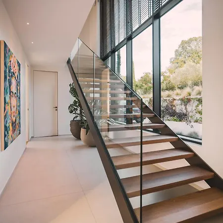 Villa Amazing Alma Infinity Pool, Padel Court, Jacuzzi *