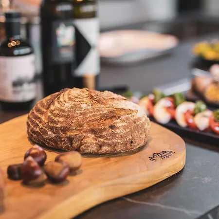 Amazing Alma Infinity Pool, Padel Court, Jacuzzi Villa Vizinada