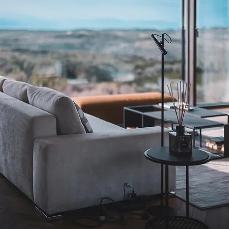 Amazing Alma Infinity Pool, Padel Court, Jacuzzi Villa