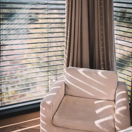 Amazing Alma Infinity Pool, Padel Court, Jacuzzi