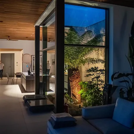 Amazing Alma Infinity Pool, Padel Court, Jacuzzi Villa *