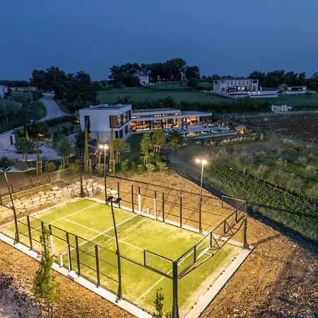 Amazing Alma Infinity Pool, Padel Court, Jacuzzi * Vižinada